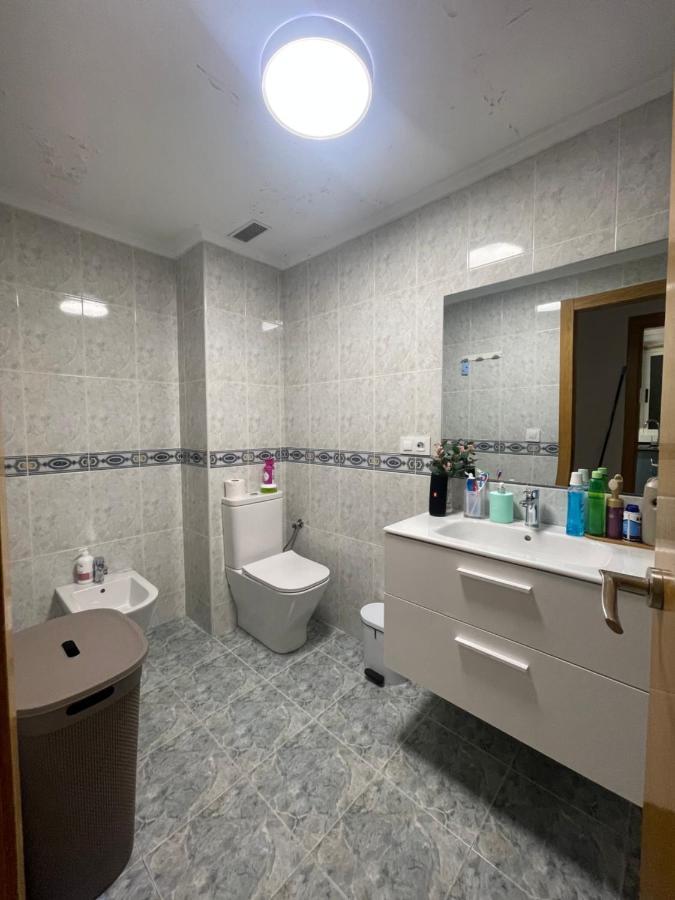 Habitacion Privada En Piso Compartido Hotell Valencia Eksteriør bilde