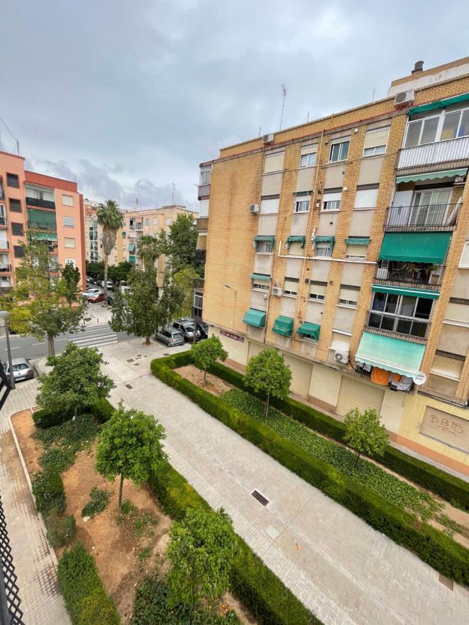 Habitacion Privada En Piso Compartido Hotell Valencia Eksteriør bilde